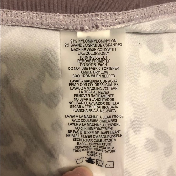 NWOT CK Leopard Print Performance 7/8 Tights - Picture 8 of 11